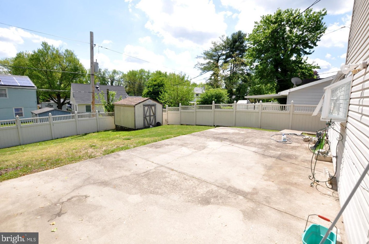 56 Mandolin Ln, Willingboro NJ  08046-2808 exterior