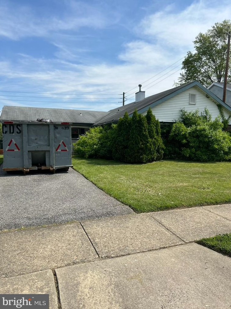 205 Pageant Ln, Willingboro, NJ 08046