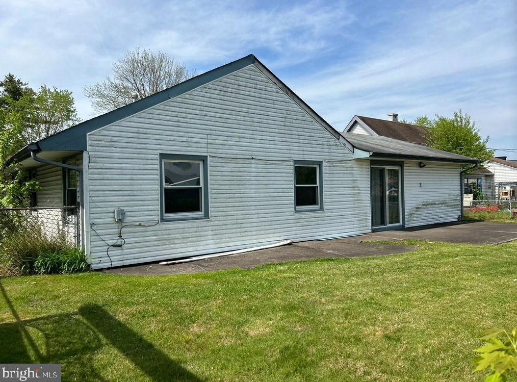 205 Pageant Ln, Willingboro NJ  08046-2723 exterior