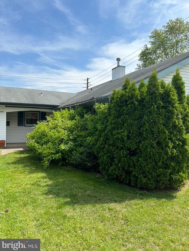 205 Pageant Ln, Willingboro NJ  08046-2723 exterior