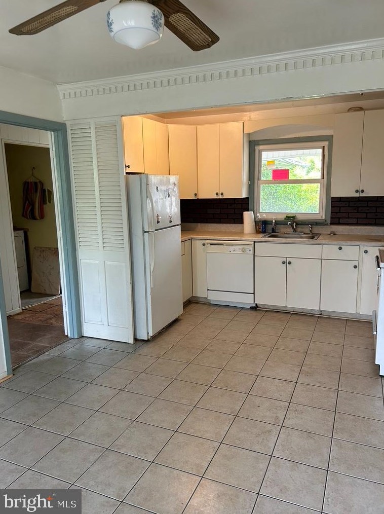 205 Pageant Ln, Willingboro NJ  08046-2723 exterior