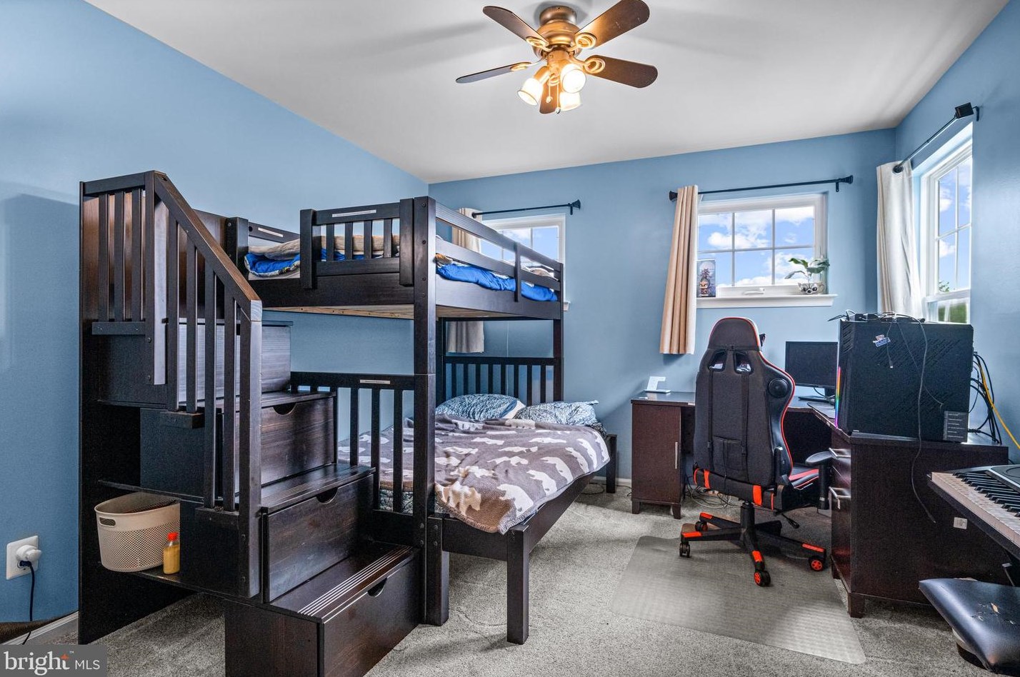 49 Overlook Dr, Mount Laurel NJ 08054-6108 exterior