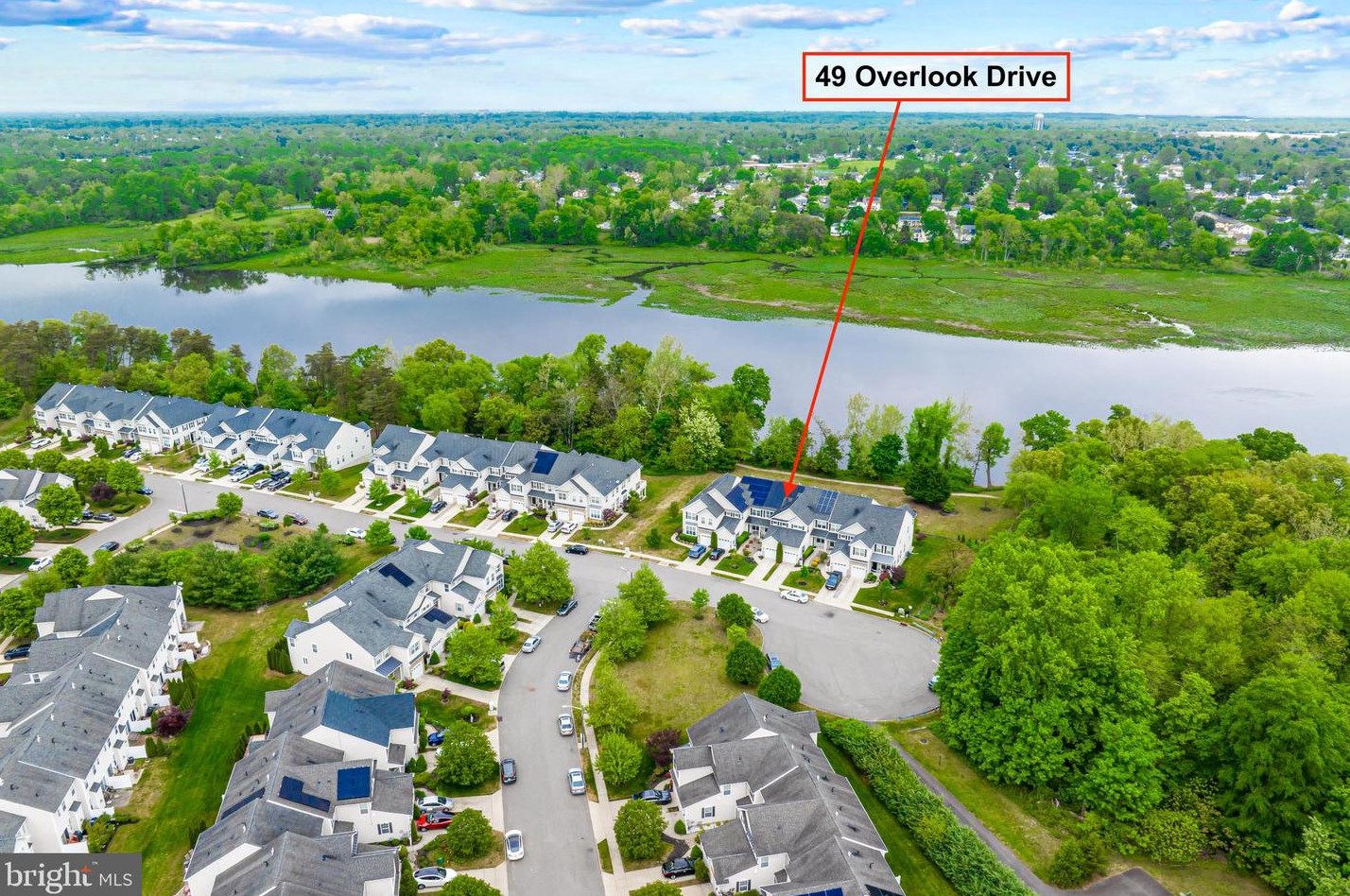 49 Overlook Dr, Mount Laurel NJ 08054-6108 exterior