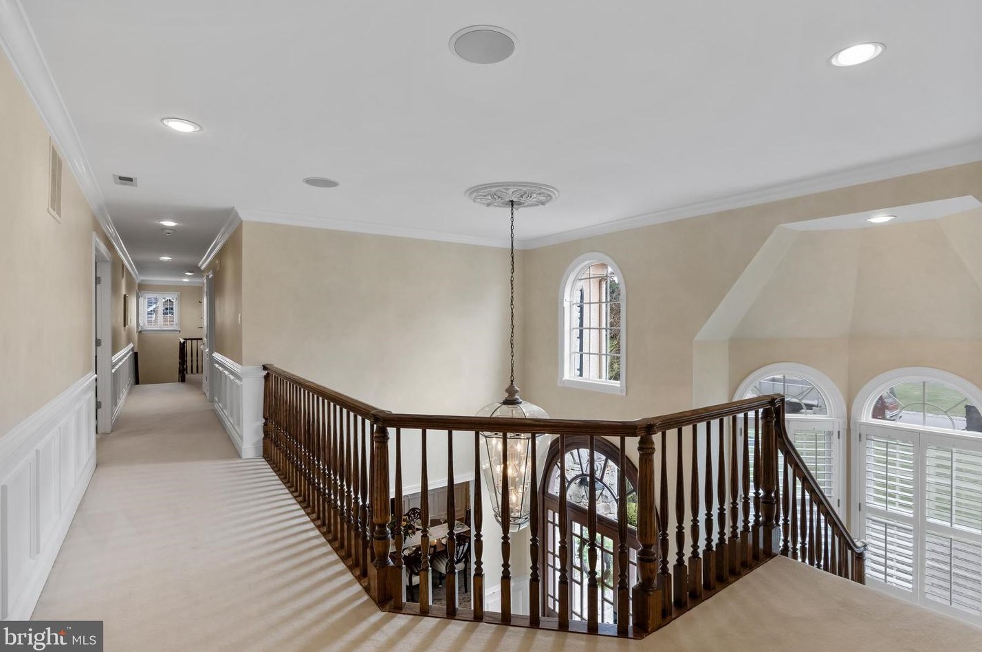 32 Cv Rd, Moorestown NJ 08057-3949 exterior