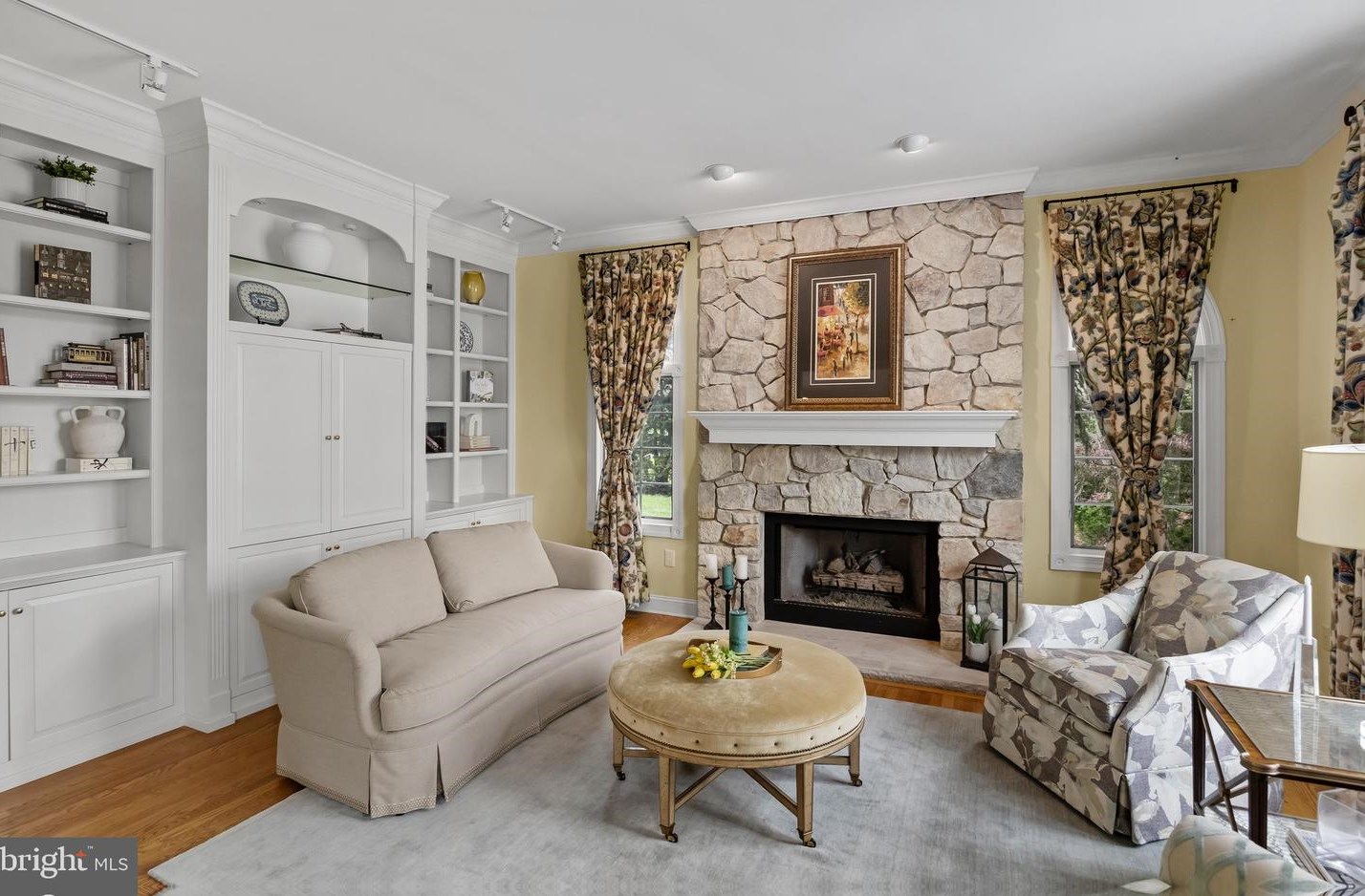 32 Cv Rd, Moorestown NJ 08057-3949 exterior