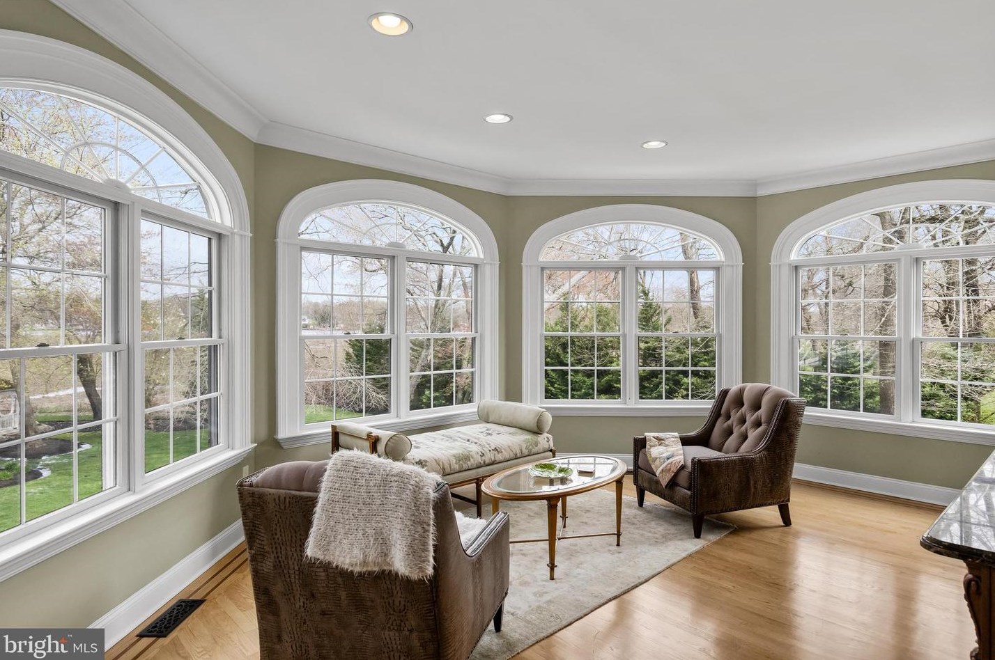 32 Cv Rd, Moorestown NJ 08057-3949 exterior