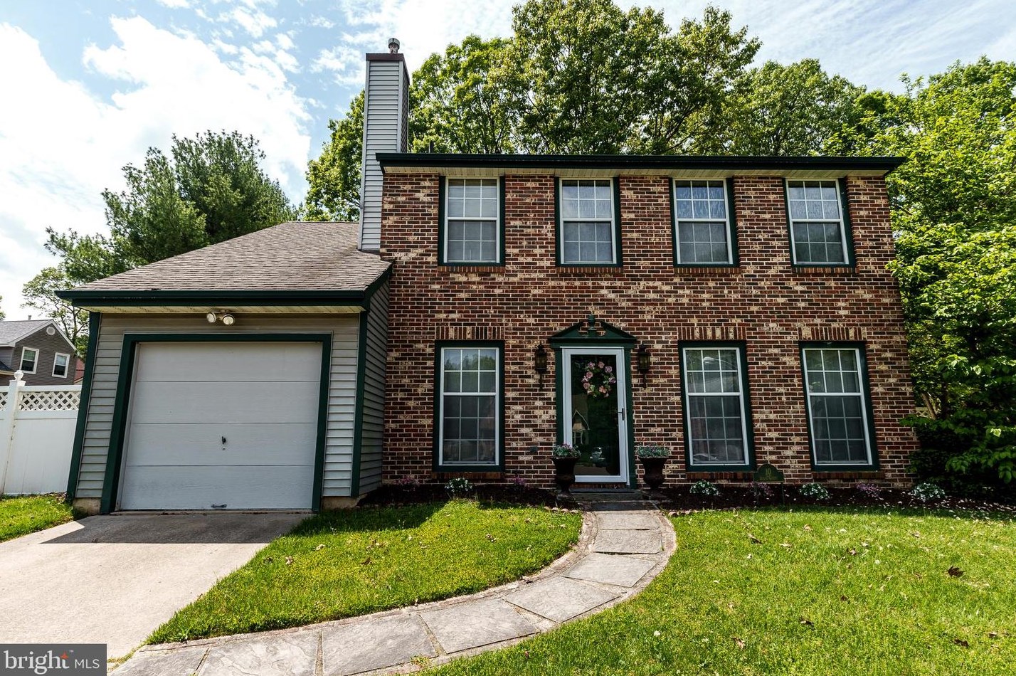 10 Segal Ct, Mount Laurel, NJ 08054