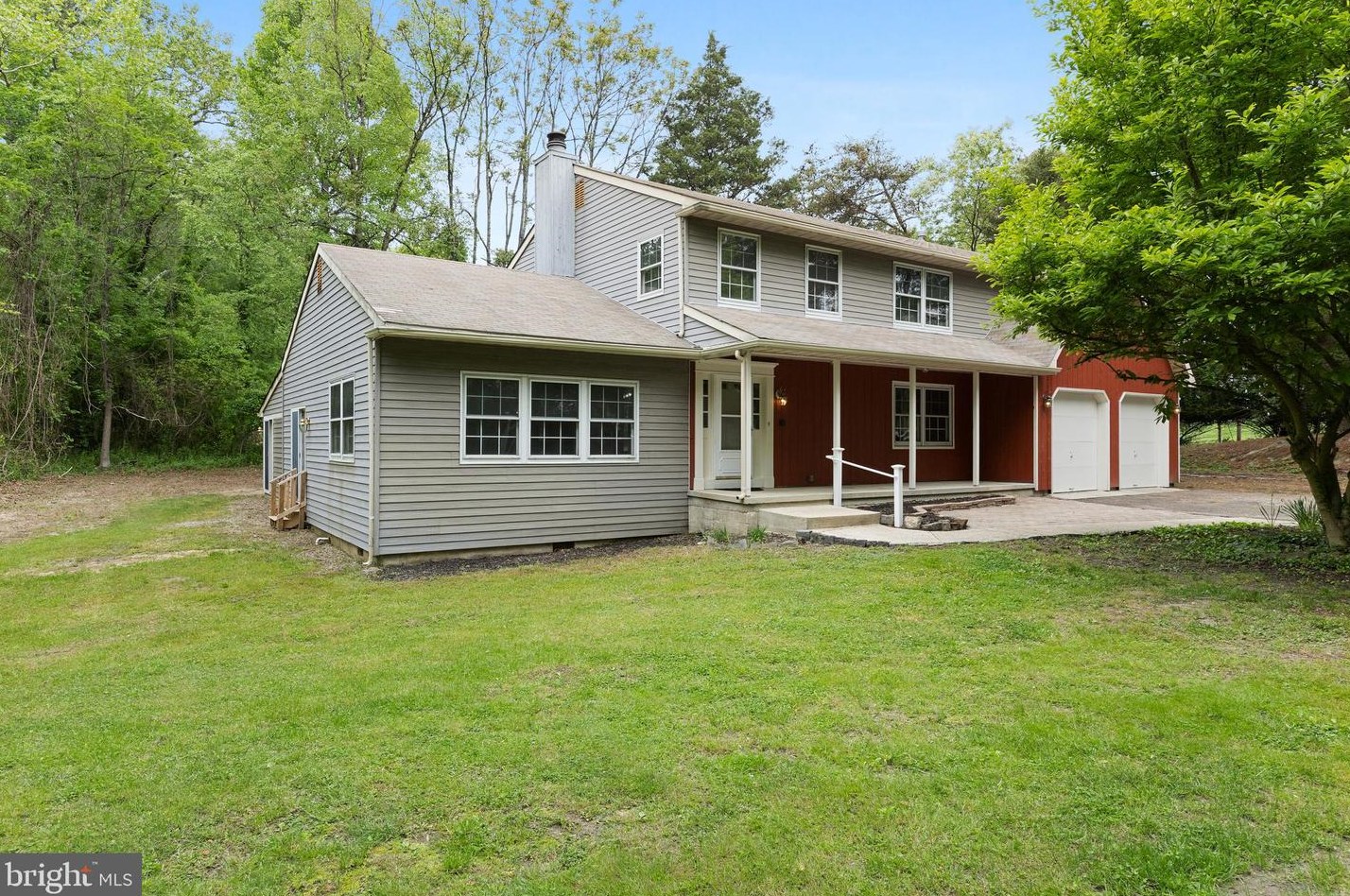 84 Mill St, Medford, NJ 08055-9301