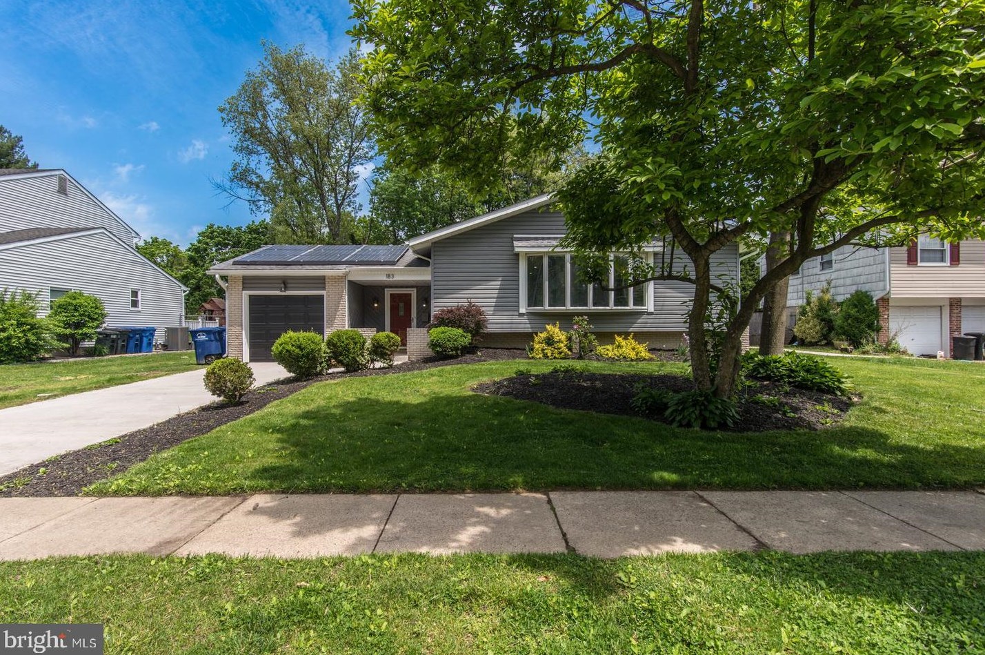 183 Canterbury Rd, Mount Laurel, NJ 08054