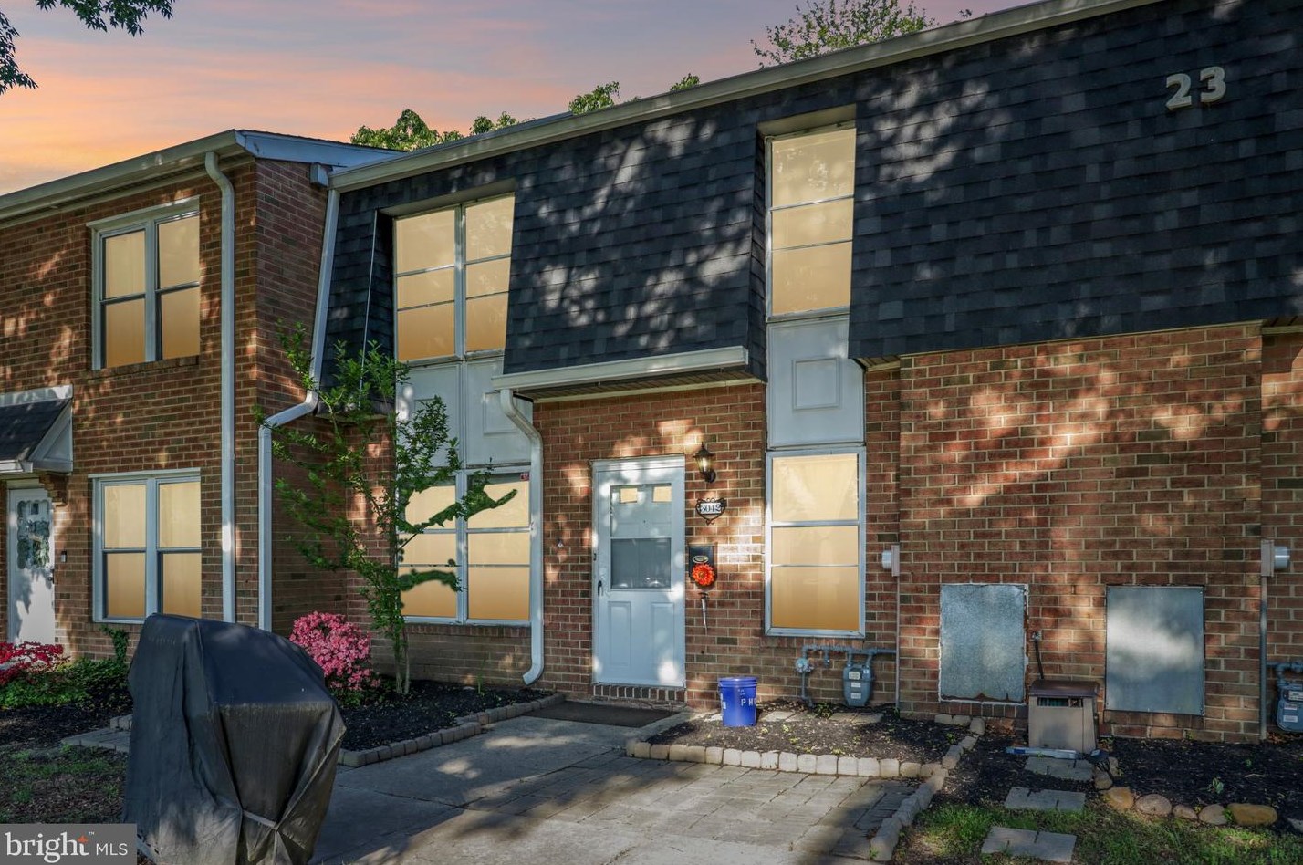 3042 Harbour Dr, Palmyra, NJ 08065