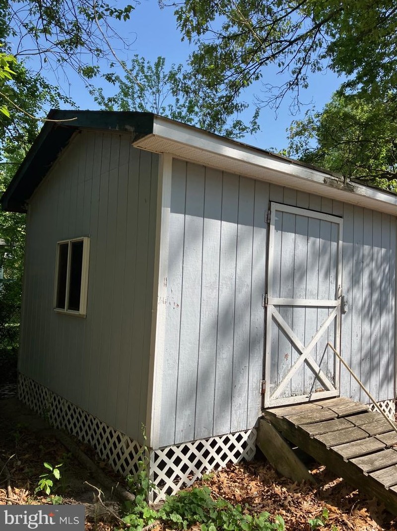 6 Almond Ave, Browns Mills, NJ 08015-2138