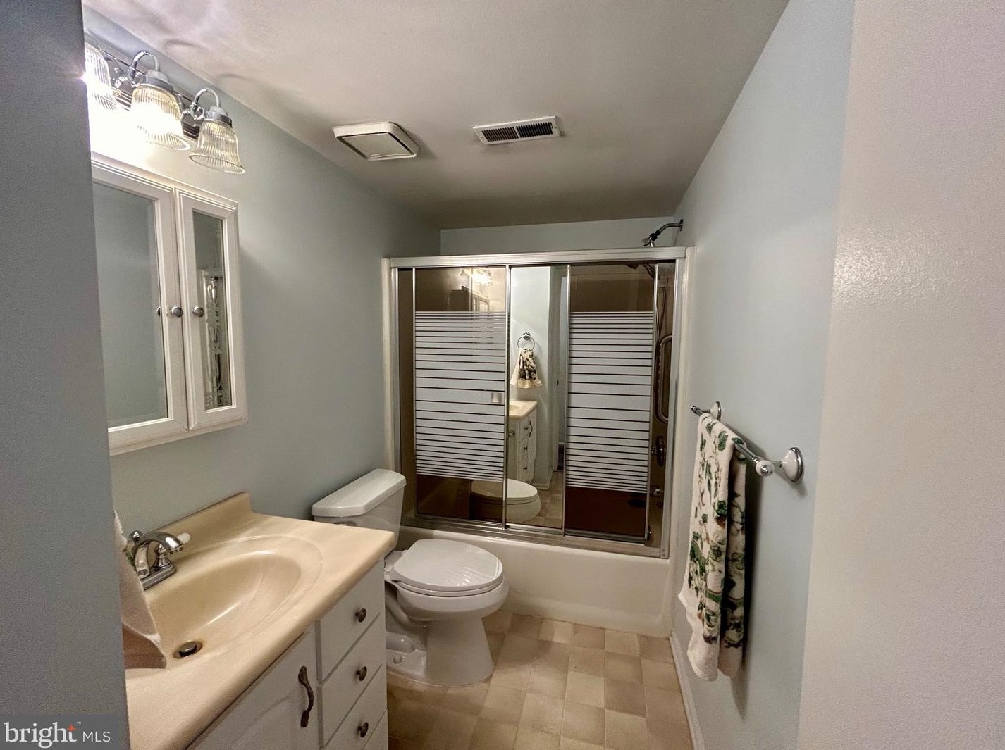 12 Gretna Ct, Mount Laurel NJ 08054-3036 exterior