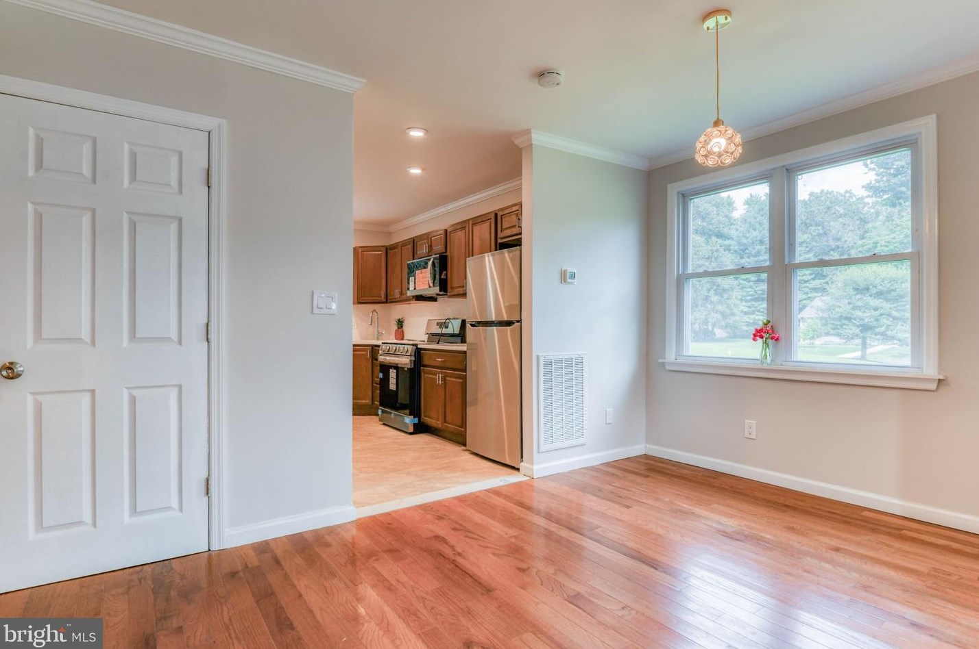 206 Garnet Ave, Mount Laurel NJ exterior