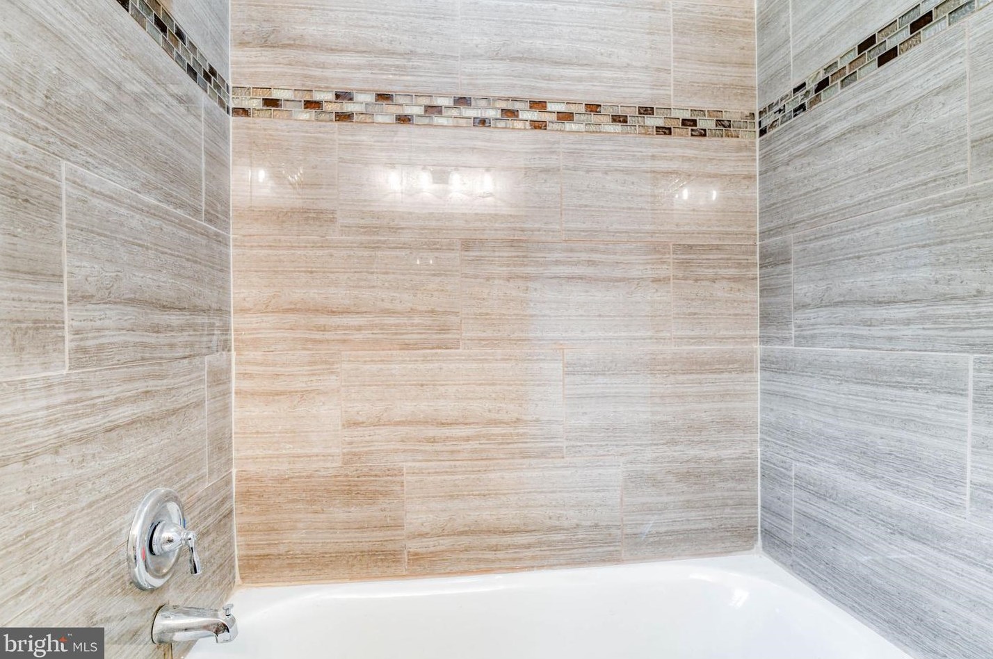 206 Garnet Ave, Mount Laurel NJ exterior