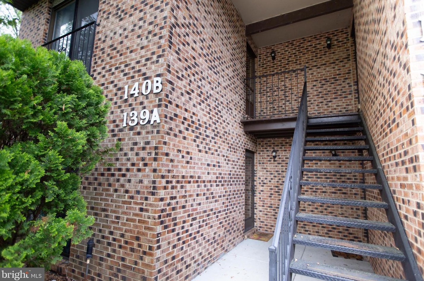 140 Birchfield Ct, Mount Laurel, NJ 08054