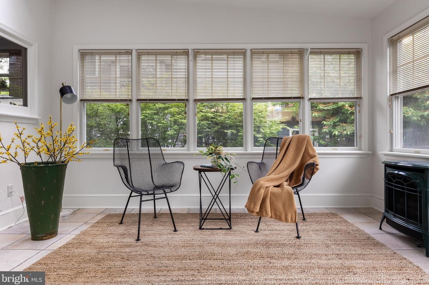 281 2 St, Moorestown NJ 08057-3304 exterior