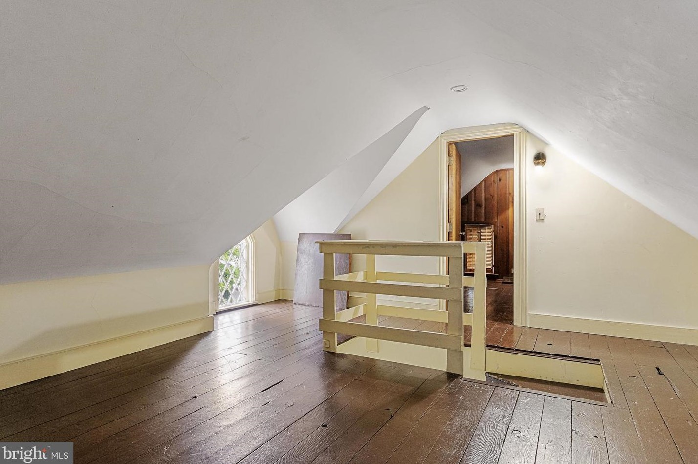 281 2 St, Moorestown NJ 08057-3304 exterior