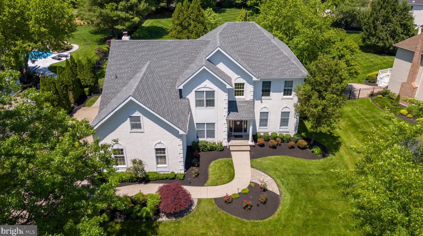 117 Oakmont Dr, Moorestown, NJ 08057-3961