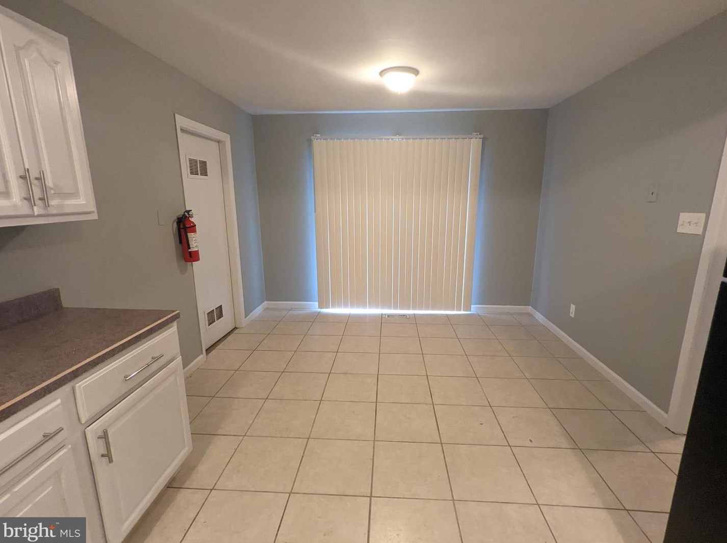 595 Beverly Rancocas Rd, Willingboro, NJ 08046-3735