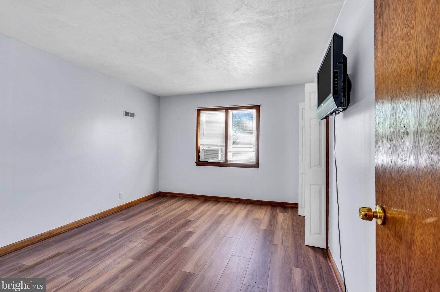 205 Federal St, Burlington NJ 08016-1614 exterior