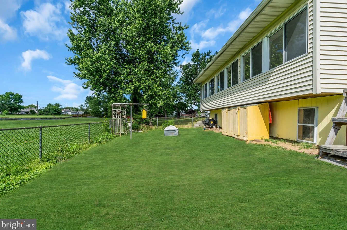 205 Federal St, Burlington NJ 08016-1614 exterior