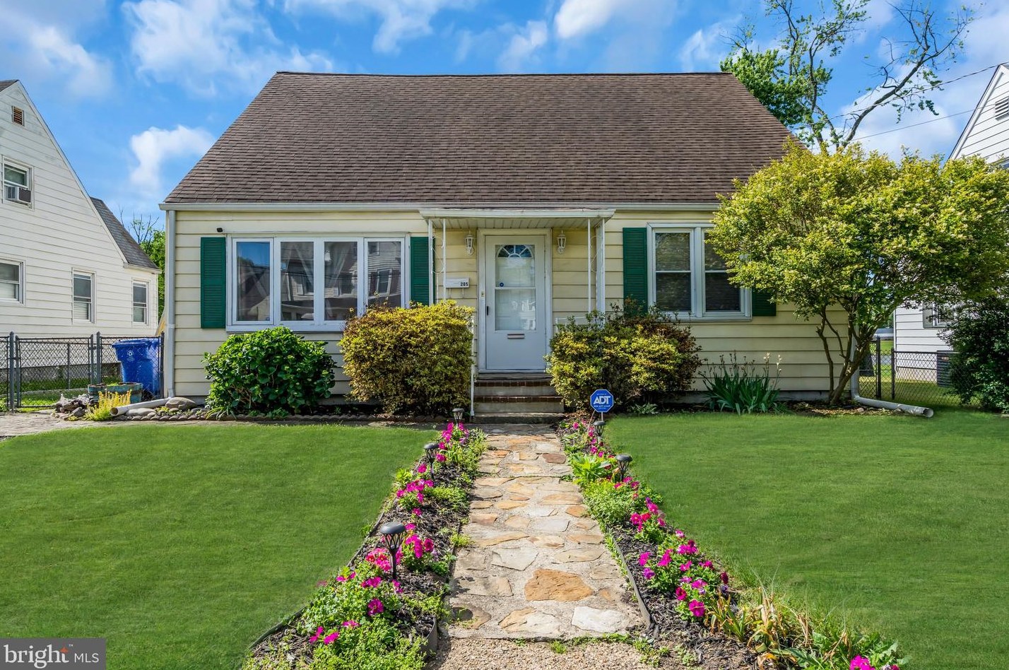 205 Federal St, Burlington NJ 08016-1614 exterior