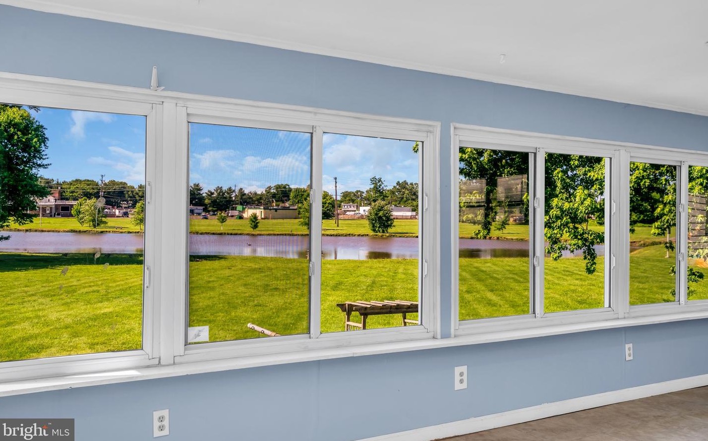 205 Federal St, Burlington NJ 08016-1614 exterior