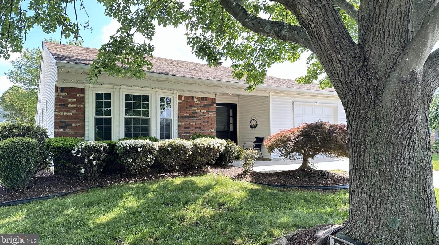 32 Chestnut Hill Ln, Columbus, NJ 08022-1037