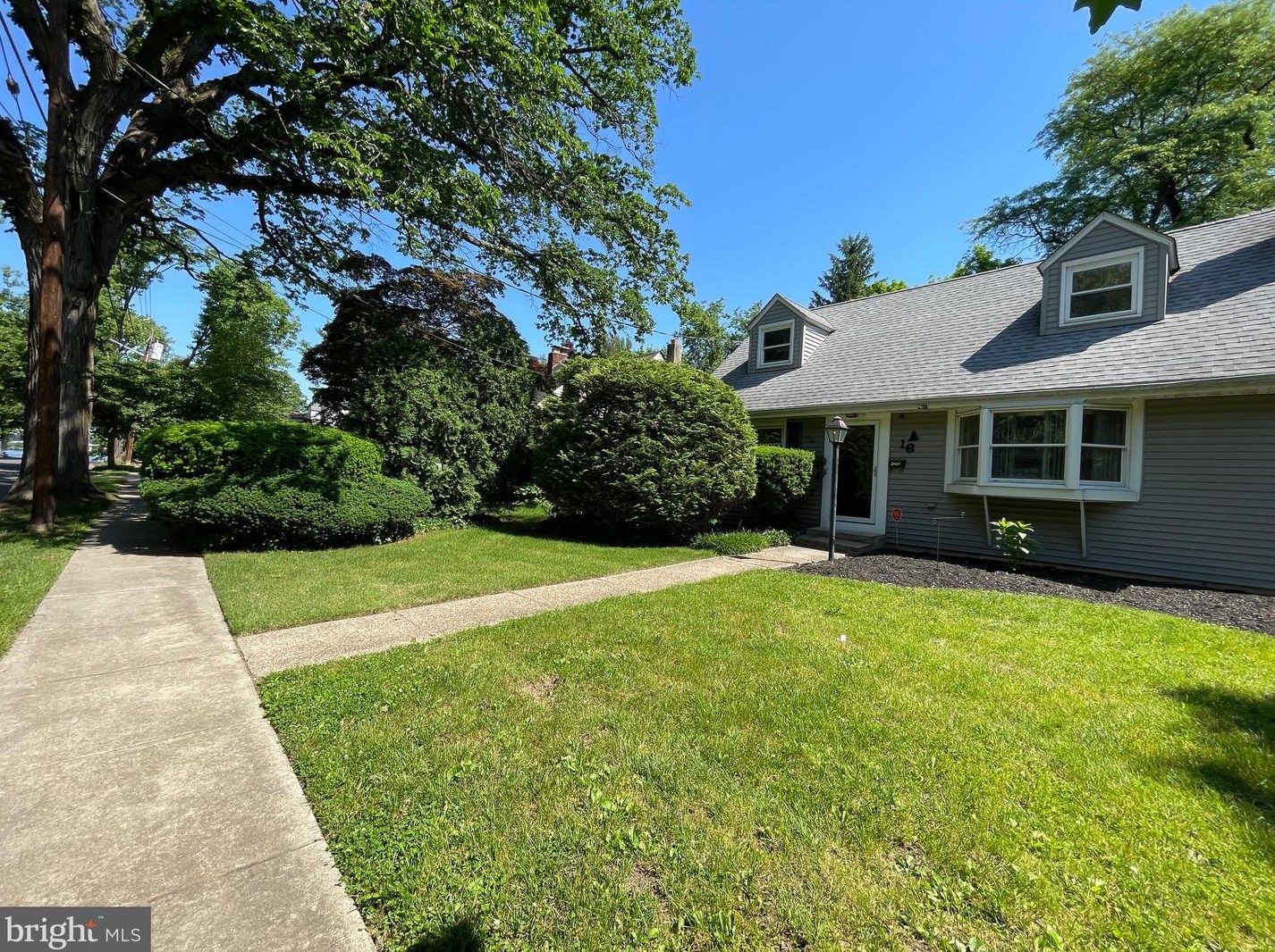 16 Morgan Ave, Riverton NJ  08077-1129 exterior