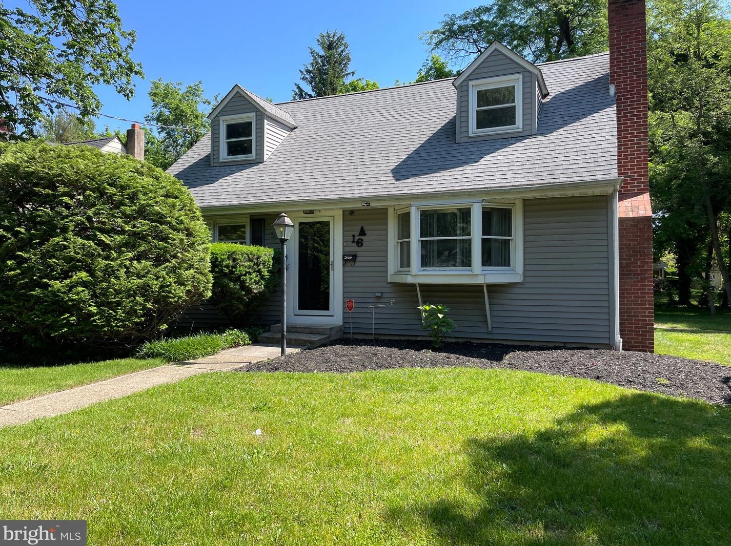16 Morgan Ave, Riverton NJ  08077-1129 exterior