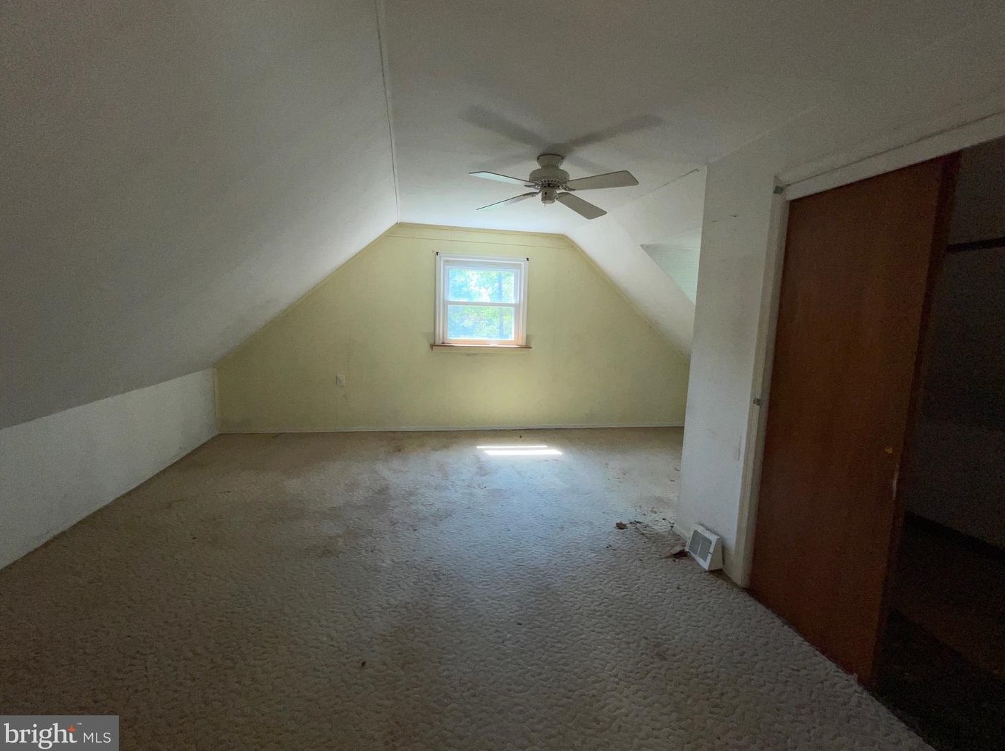 16 Morgan Ave, Riverton NJ  08077-1129 exterior