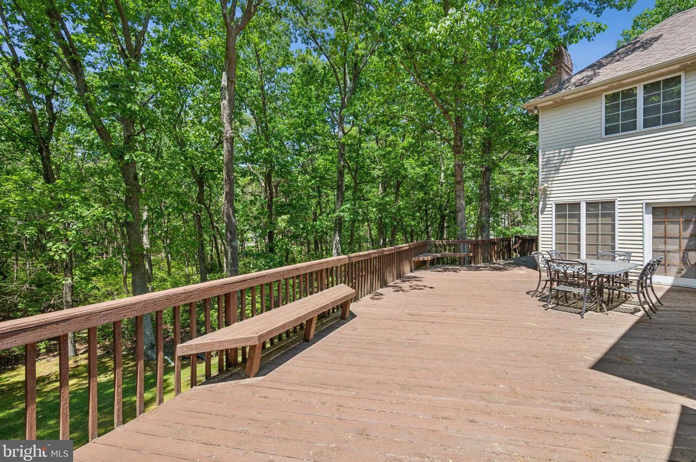 46 Fox Hl Dr, Southampton NJ  08088-9036 exterior