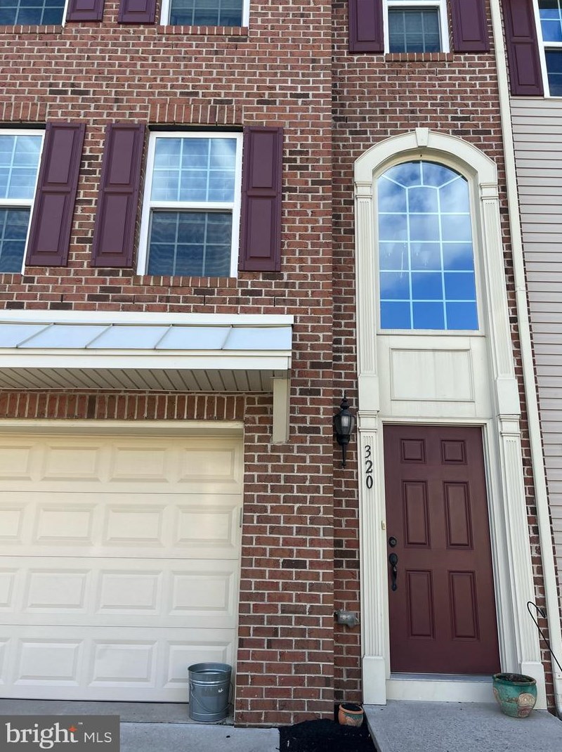 320 Nathan Dr, Riverton, NJ 08077-1583