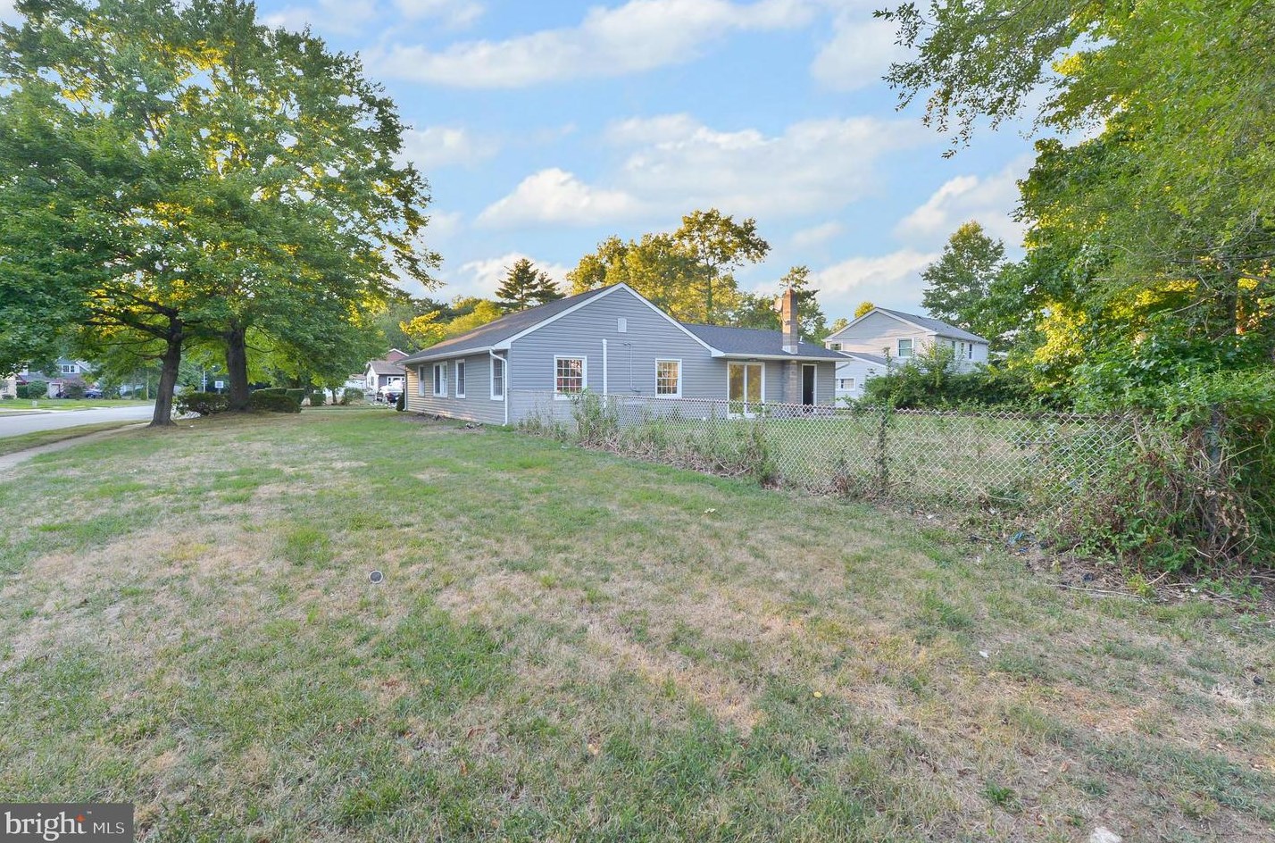 67 Parkside Cir, Willingboro NJ  08046-2610 exterior