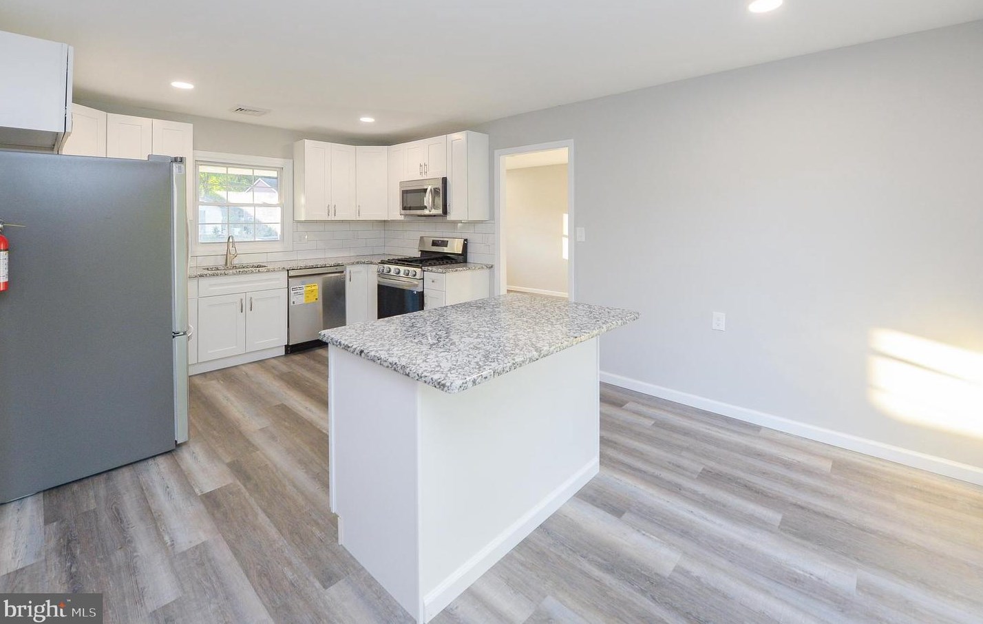 67 Parkside Cir, Willingboro NJ  08046-2610 exterior