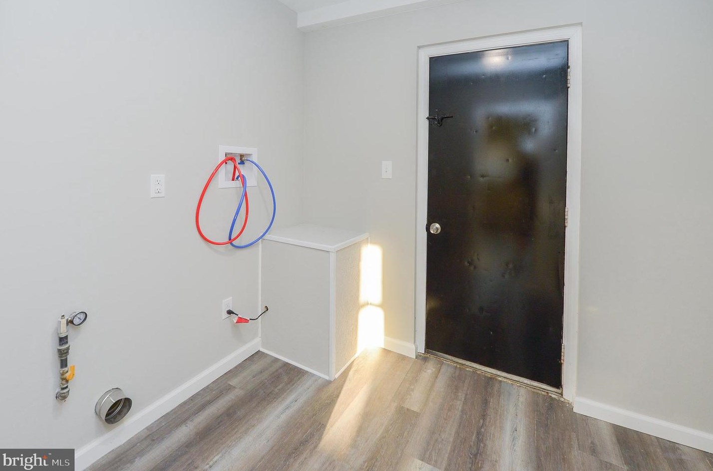 67 Parkside Cir, Willingboro NJ  08046-2610 exterior