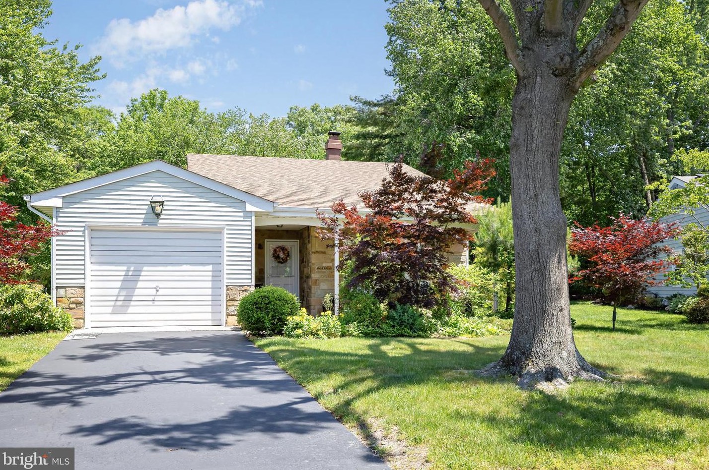 29 Heather Pl, Southampton, NJ 08088-1115