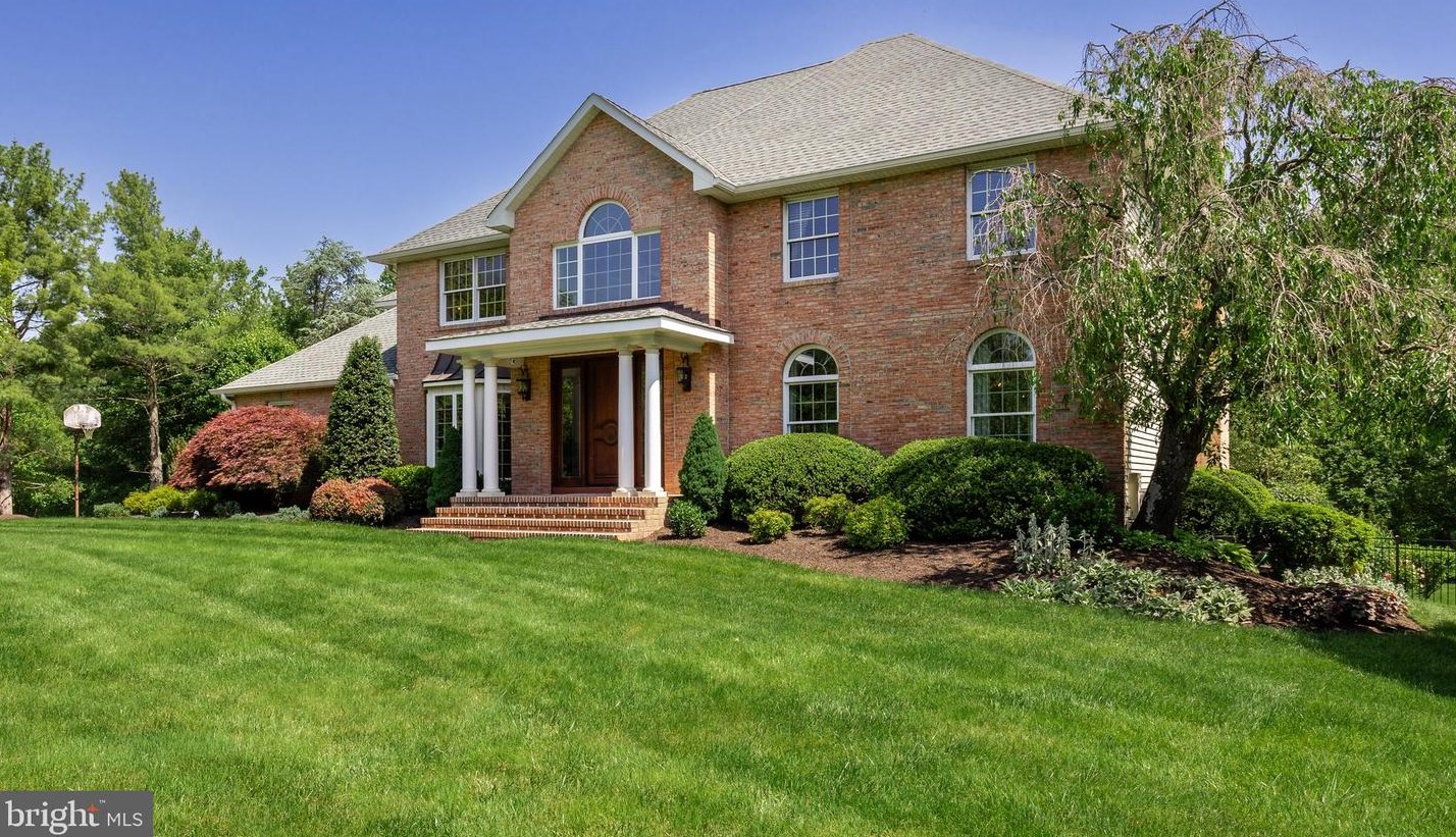 803 Albury Ct, Moorestown, NJ 08057-4501