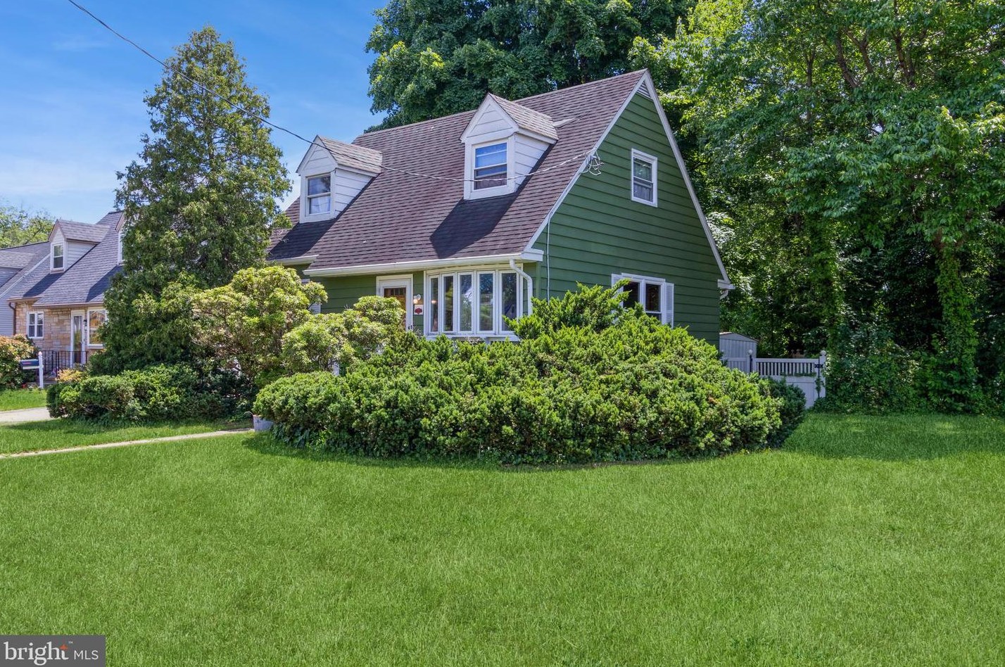 222 Temple Blvd, Palmyra, NJ 08065-1522
