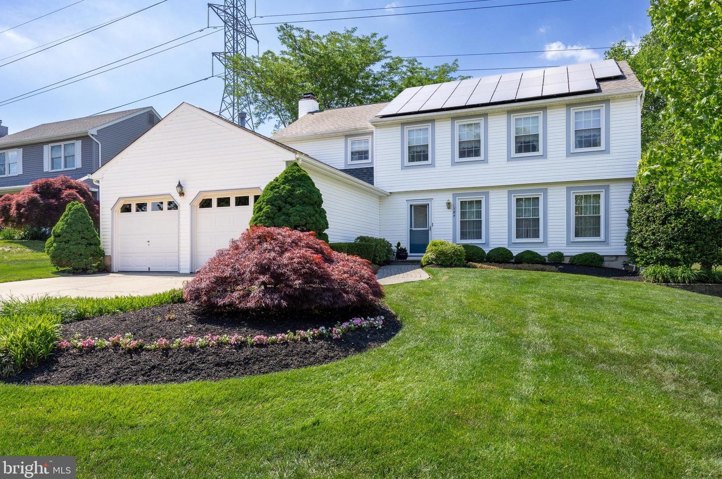 184 Knotty Oak Dr, Mount Laurel, NJ 08054-2115