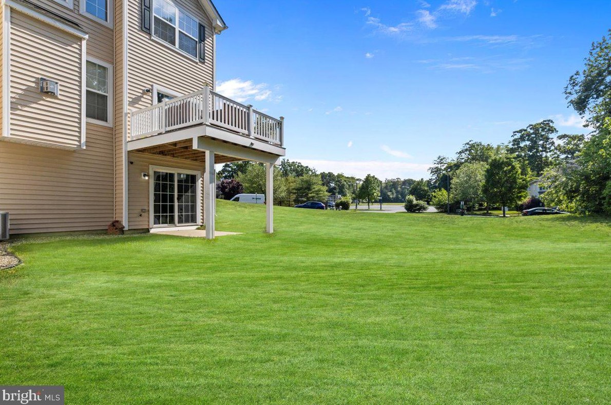 60 Stern Lgt Dr, Mount Laurel NJ 08054-1638 exterior