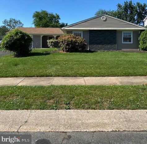 93 Tallwood Ln, Willingboro, NJ 08046-4117