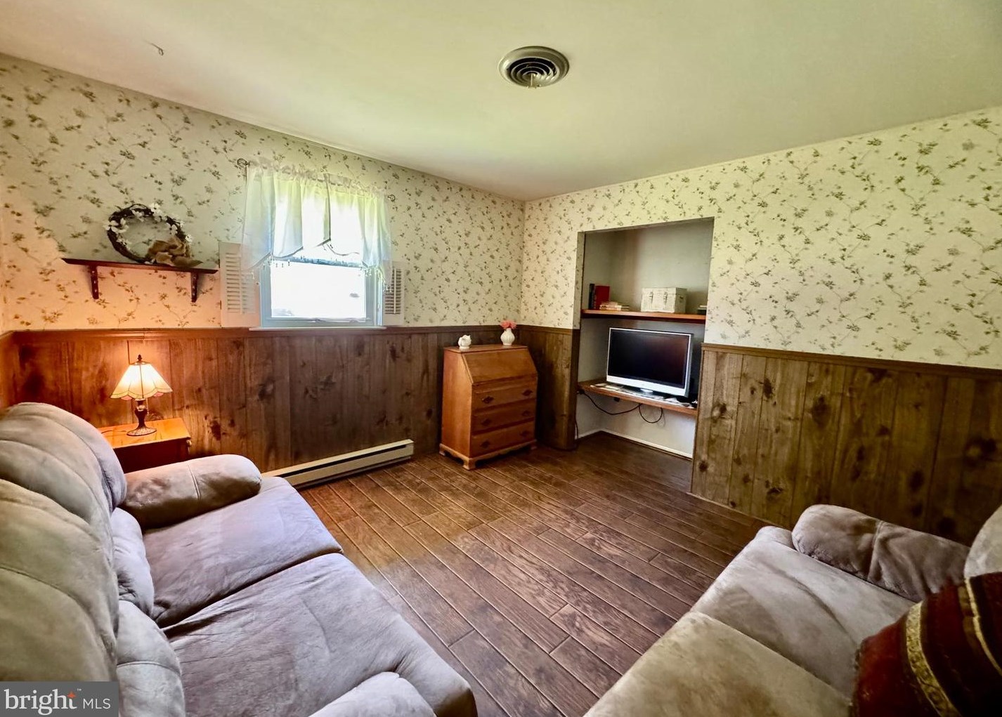 3 Kennedy Dr, Cookstown NJ 08511-1119 exterior