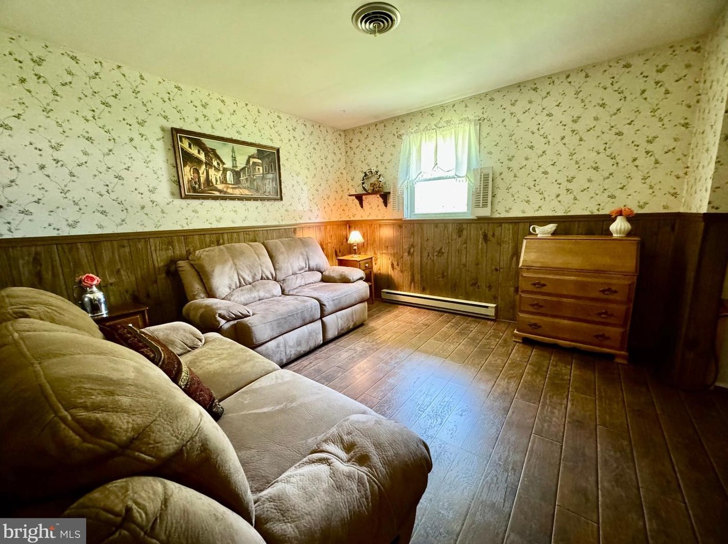 3 Kennedy Dr, Cookstown NJ 08511-1119 exterior