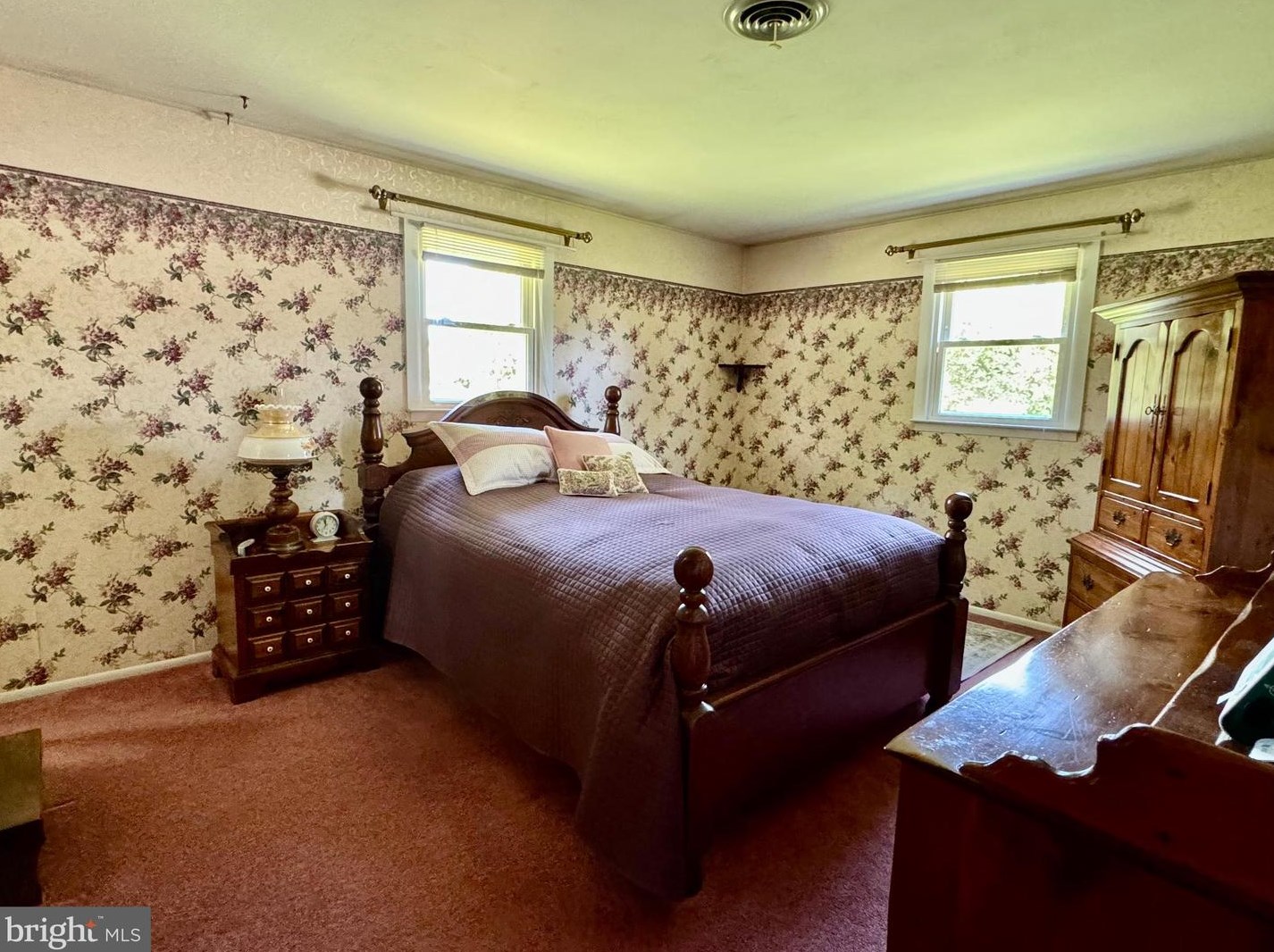 3 Kennedy Dr, Cookstown NJ 08511-1119 exterior