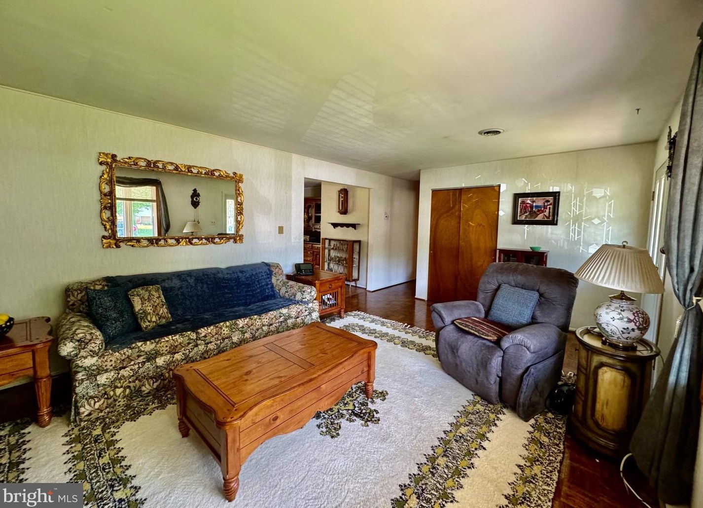 3 Kennedy Dr, Cookstown NJ 08511-1119 exterior