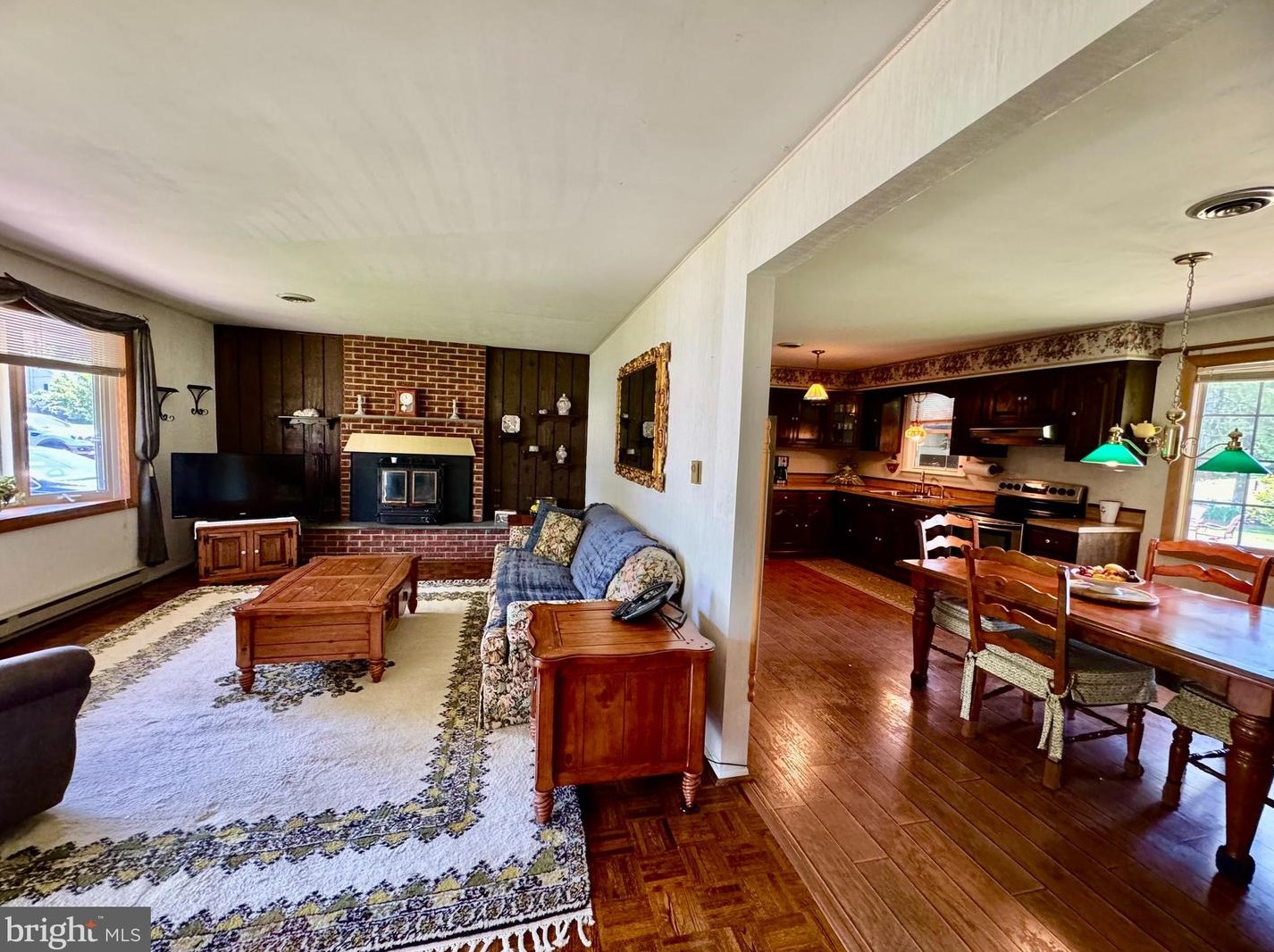 3 Kennedy Dr, Cookstown NJ 08511-1119 exterior