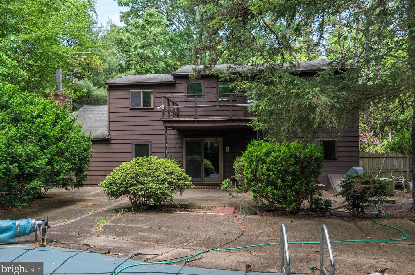 93 Taunton Rd, Medford NJ  08055-9363 exterior