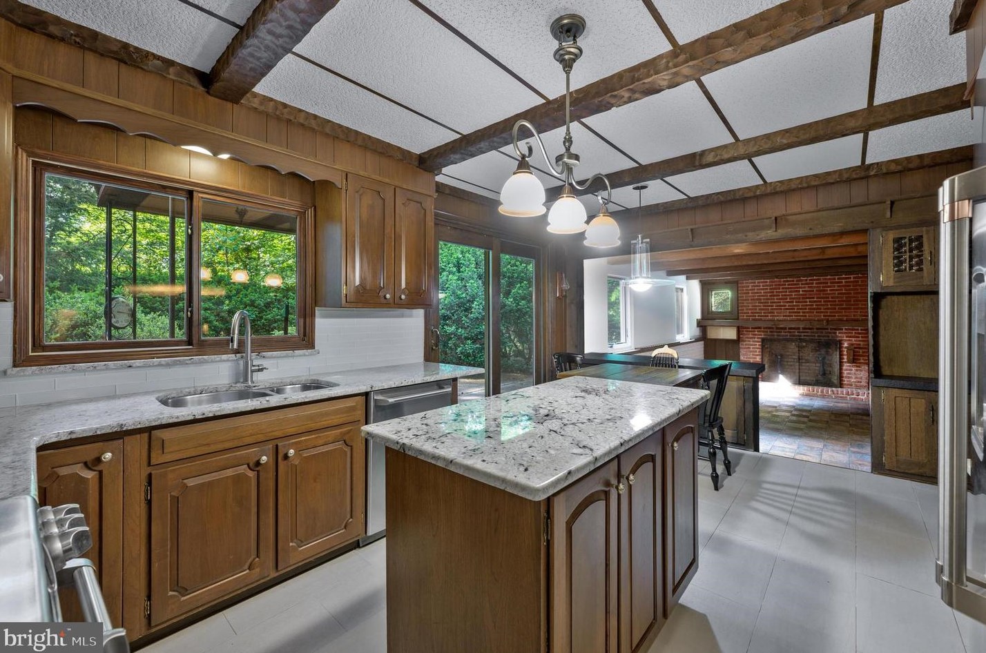 93 Taunton Rd, Medford NJ  08055-9363 exterior
