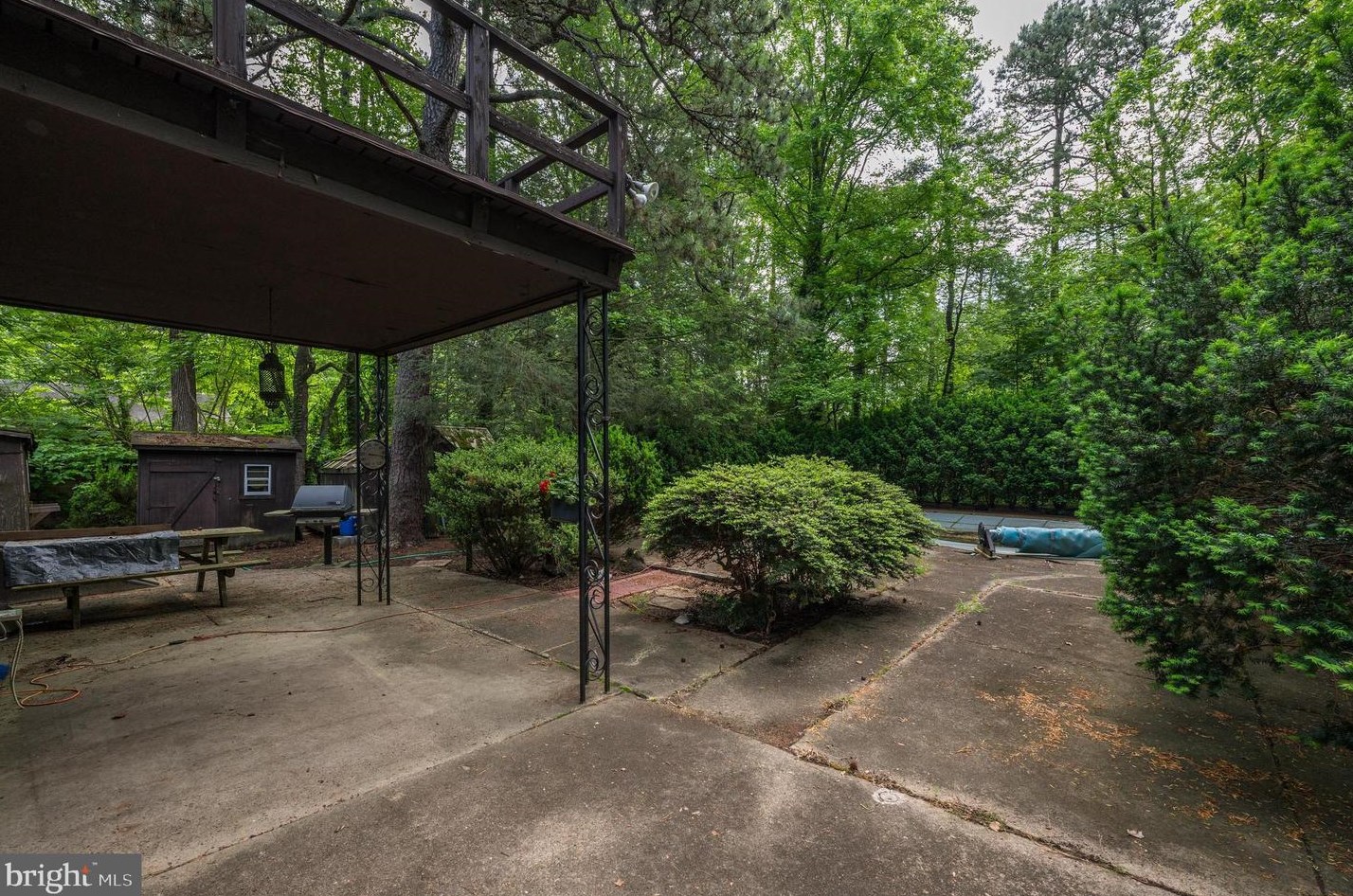 93 Taunton Rd, Medford NJ  08055-9363 exterior